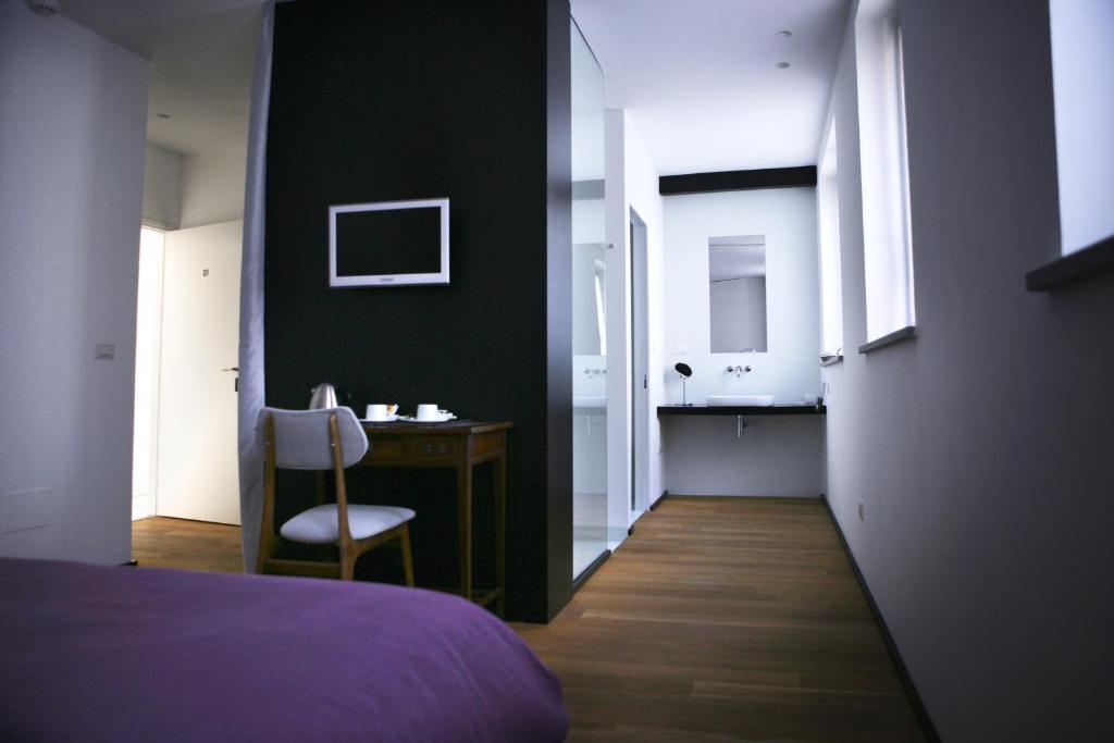 Mxp Rooms Guest House Cardano Al Campo Rom bilde