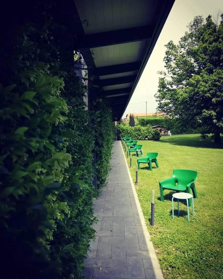 Mxp Rooms Guest House Cardano Al Campo Eksteriør bilde