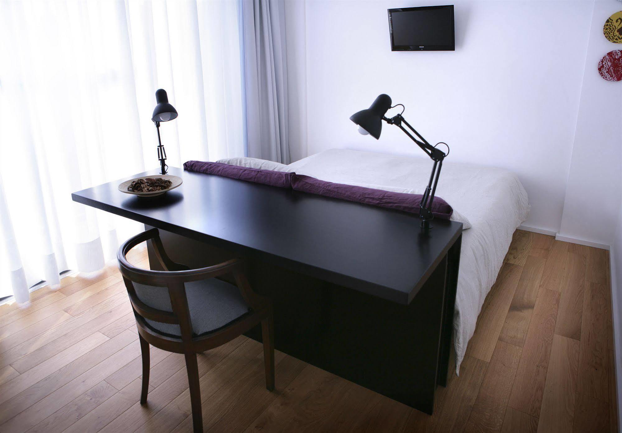 Mxp Rooms Guest House Cardano Al Campo Eksteriør bilde